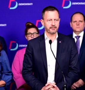 Veľké dlžoby! Transparency International Slovensko informuje, že Demokrati si narobili veľké dlžoby.