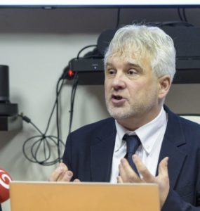 Na snímke komisár pre deti Jozef Mikloško