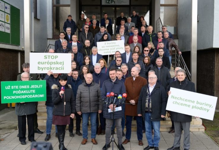 Členovia Slovenskej poľnohospodárskej a potravinárskej komory (SPPK) sa pripoja k celoeurópskym protestom farmárov, poľnohospodárov a potravinárov.