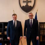 Predseda ústavného súdu Ivan Fiačan dnes popoludní v Košiciach prijal veľvyslanca Českej republiky na Slovensku Rudolfa Jindráka