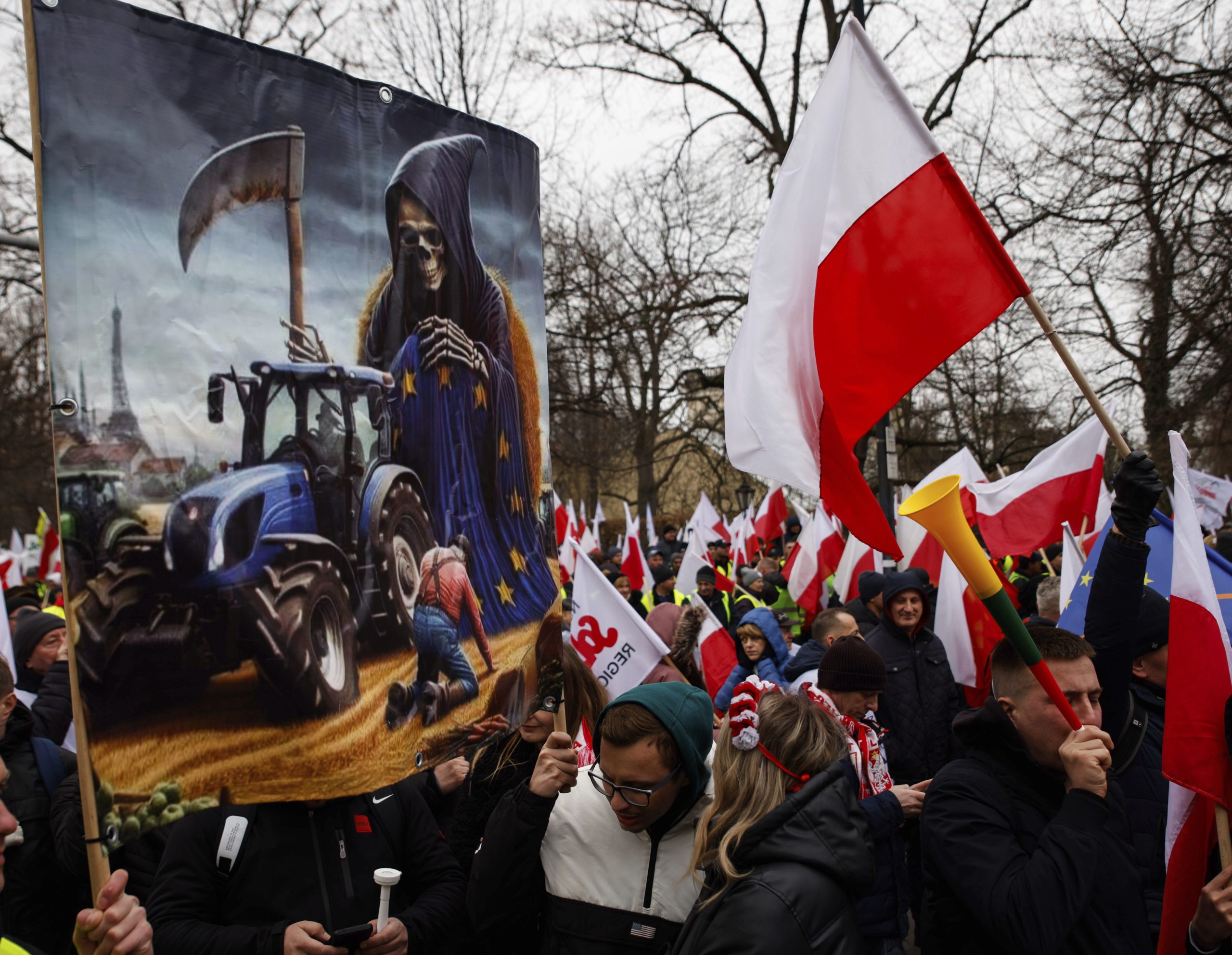 Poľskí farmári protestujú proti zelenej dohode EÚ: Blokujú priechod na Ukrajinu! | Zahraničná politika