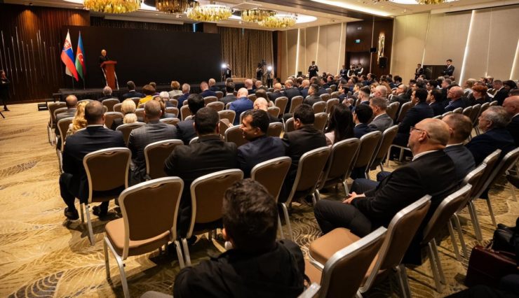 delegácia premiéra Roberta Fica (Smer-SD) na oficiálnej pracovnej ceste v tejto kaukazskej krajine