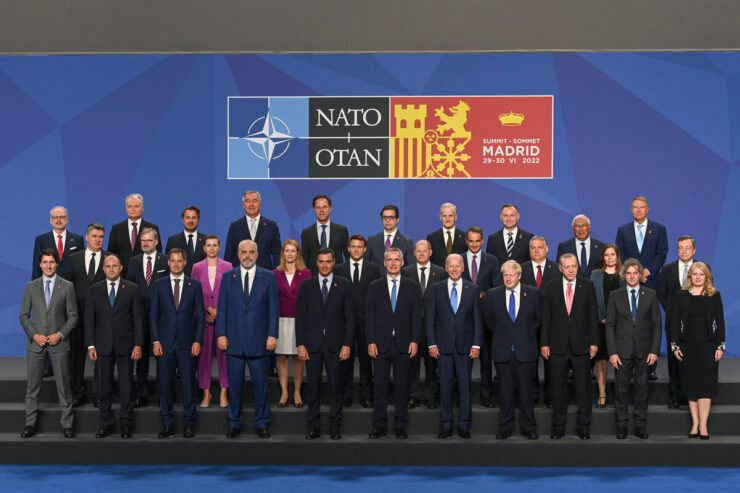 stretnutie NATO v Prahe