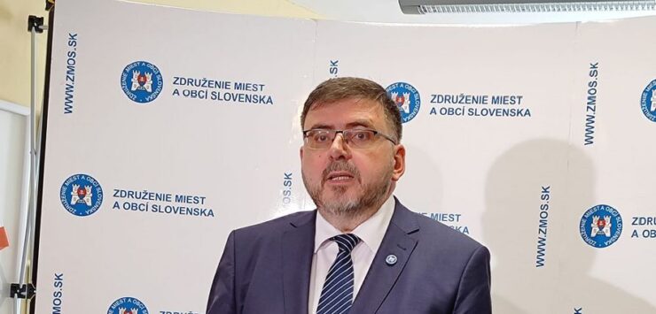 predseda Združenia miest a obcí Slovenska (ZMOS) Jozef Božik