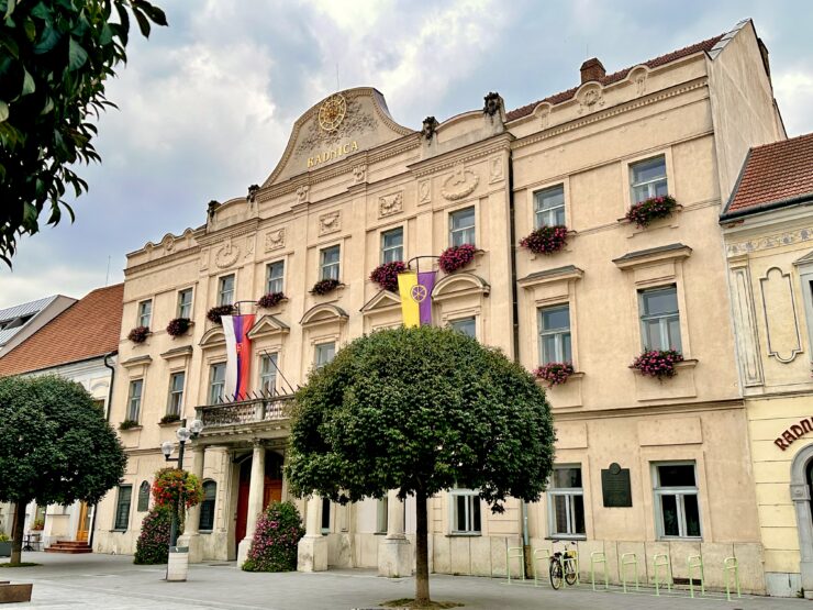 aj v Trnave má vzniknúť mládežnícky parlament, foto: Trnavská radnica, zdroj foto: redakcia eReport Trnava