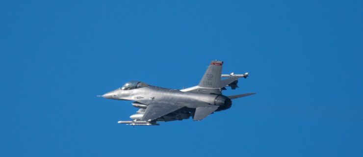 stíhačka typu F-16