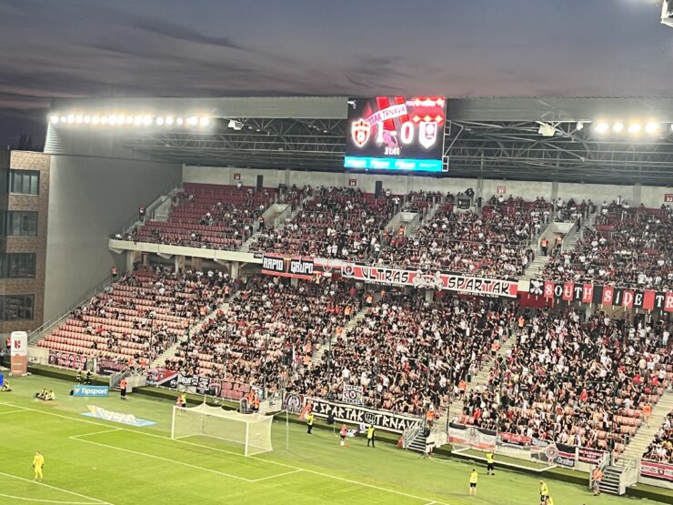 Trnavskí fanúšikovia pripravili ako vždy perfektnú atmosféru. Ďuriš ju svojimi gólmi ešte umocnil