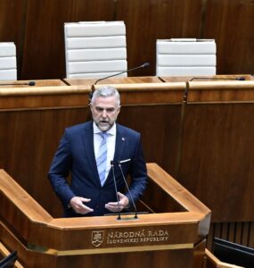 poslanec Tibor Gašpar (Smer-SD)