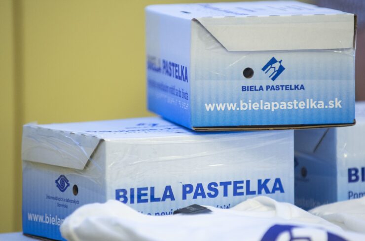 zbierka Biela Pastelka