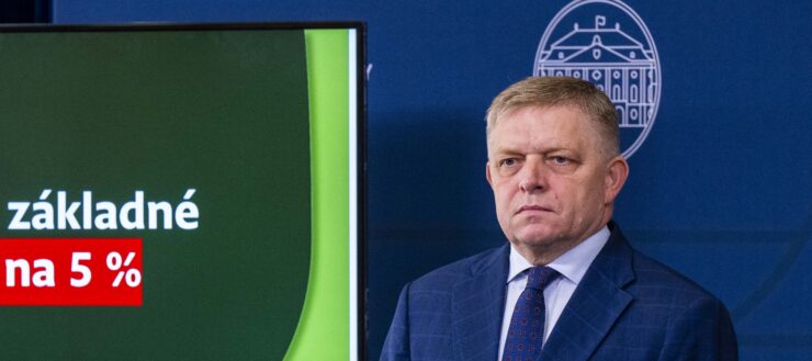 Predseda vlády Robert Fico (Smer-SD)