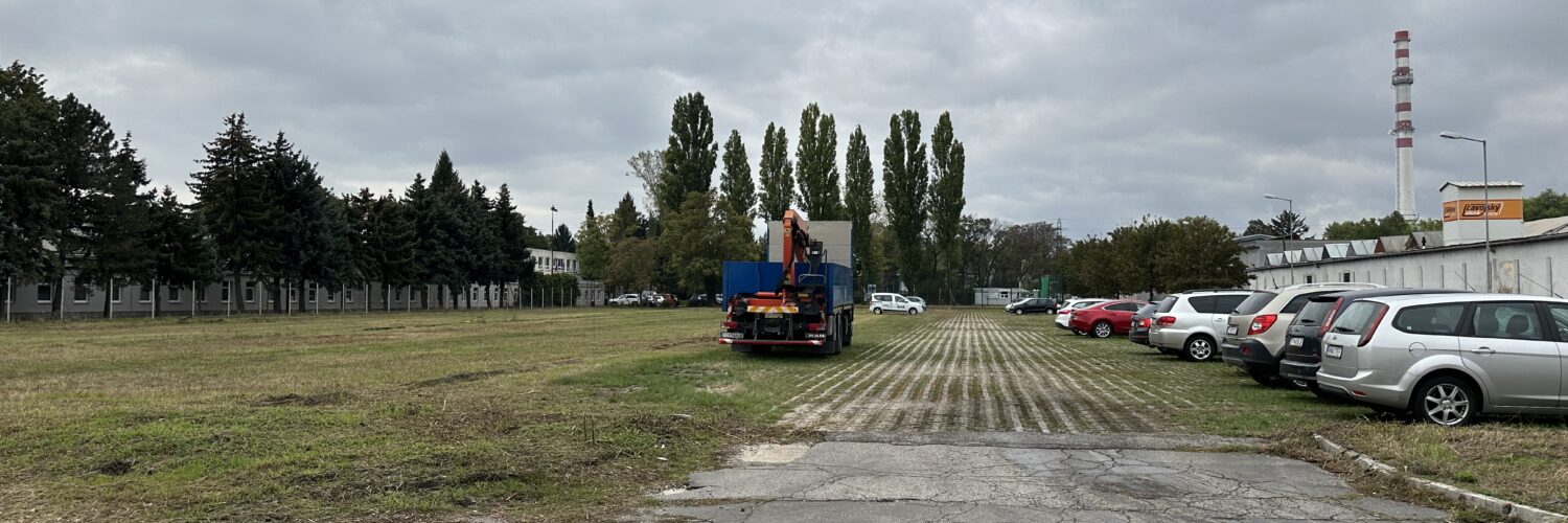 Parkovisko na Coburgovej ulici, foto redakcia eReport Trnava