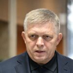 predseda vlády SR Robert Fico (SMER-SD)