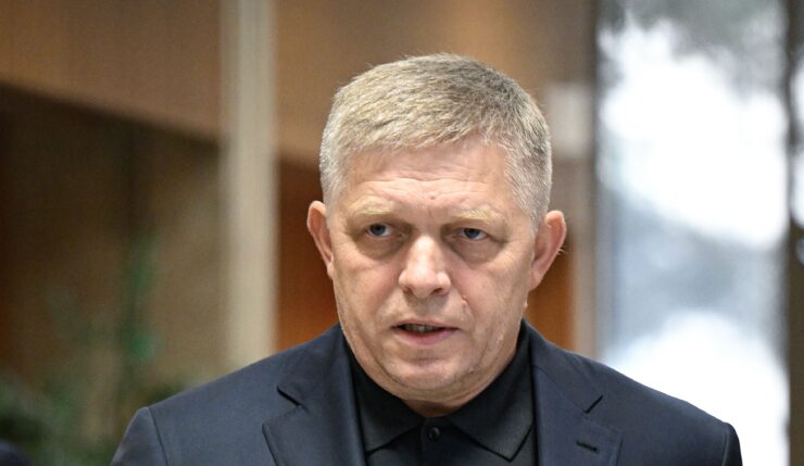 predseda vlády SR Robert Fico (SMER-SD)