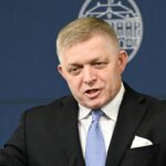 predseda vlády SR Robert Fico (SMER-SD)