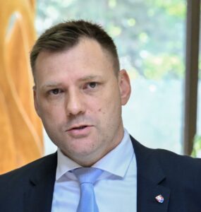 minister životného prostredia SR Tomáš Taraba (nominant SNS)
