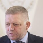 predseda vlády SR Robert Fico (Smer-SD)