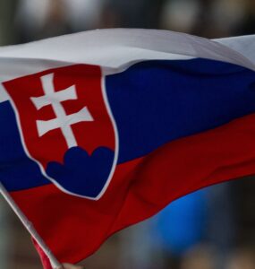 slovenská štátna vlajka