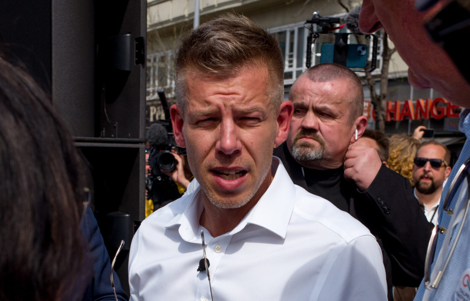 Prv&yacute; protest proti Magyarovej vl&aacute;de. V Budape&scaron;ti kričali vlastizradca, Orb&aacute;n žiada odmietnuť migračn&yacute; pakt | Spr&aacute;vy zo zahraničia