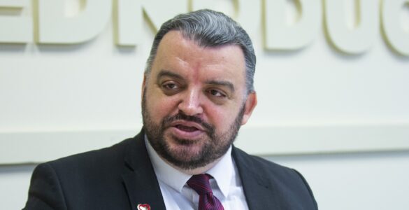 Eduard Chmelár