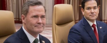 Na snímke poradca pre národnú bezpečnosť USA Mike Waltz (vľavo) a minister zahraničných vecí USA Marco Rubio