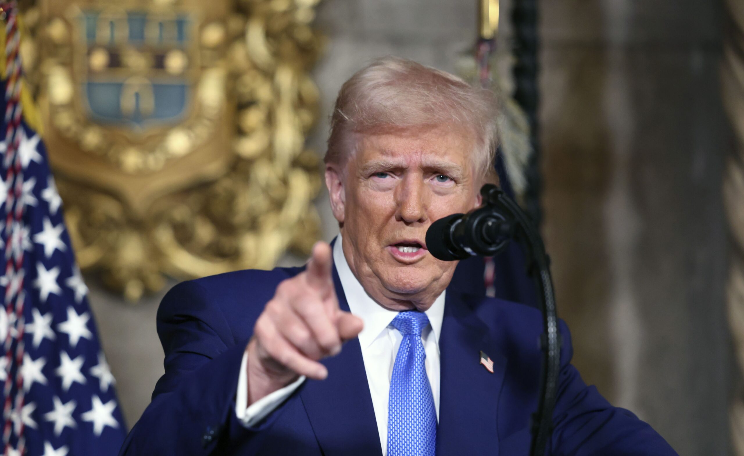 Trumpove vyhr&aacute;žky neut&iacute;chaj&uacute;. USA pripravuj&uacute; obnovenie &uacute;tokov na Ir&aacute;n, ak rokovania neuspej&uacute;, vyhl&aacute;sil | Zahraničn&aacute; politika