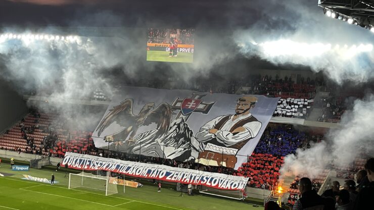 úvodné choreo fanúšikov Spartaka v zápase s Dunajskou Stredou - zdroj - redakcia eReport Trnava