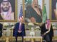 Americký prezident Donald Trump (uprostred), saudskoarabský korunný princ Muhammad bin Salmán (vpravo) a americký minister zahraničných vecí Marco Rubio