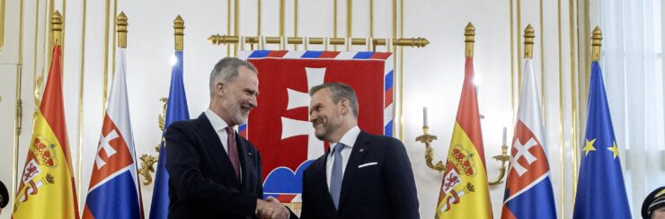Na snímke zľava španielsky kráľ Filip VI. a prezident SR Peter Pellegrini