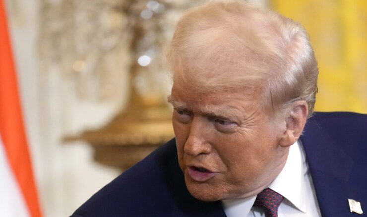 Na archívnej snímke americký prezident Donald Trump a indický premiér Naréndra Módí,
