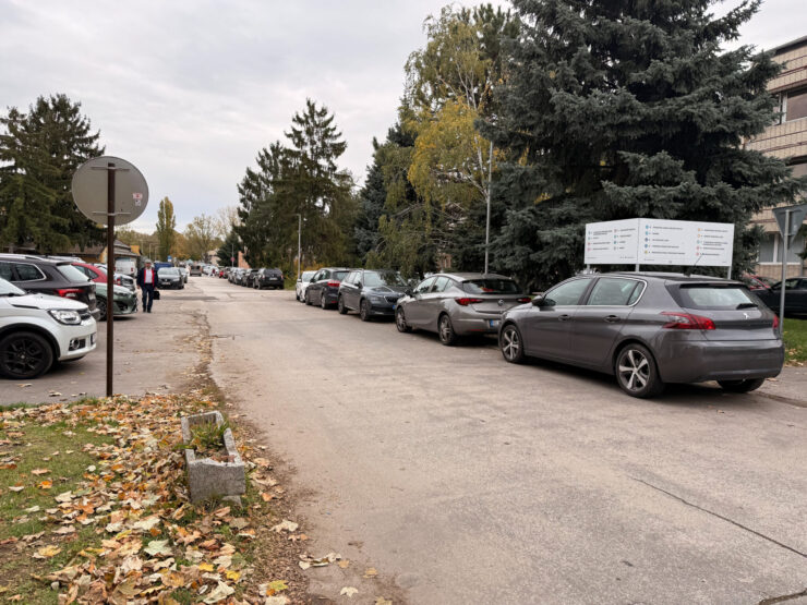 parkovanie v areáli nemocnice, zdroj: FNTT