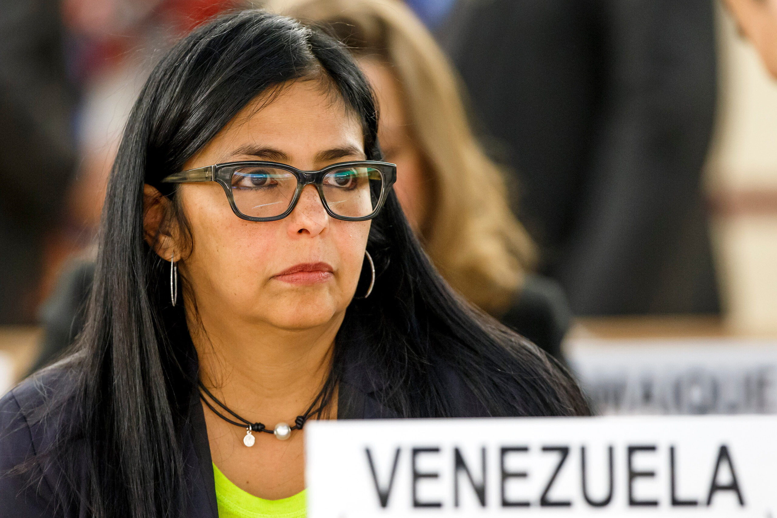 Venezuela je v zovret&iacute; USA: Prezidentka podp&iacute;sala z&aacute;kon, ktor&yacute; umožn&iacute; zahraničn&yacute;m firm&aacute;m ťažiť ropu | Zahraničn&aacute; politika