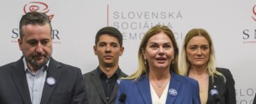 europoslanci, zľava Ľuboš Blaha, Erik Kaliňák, Monika Beňová, Judita Laššáková