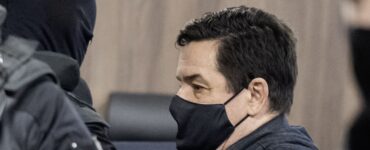 Na snímke obžalovaný Marian K. počas príchodu na súd