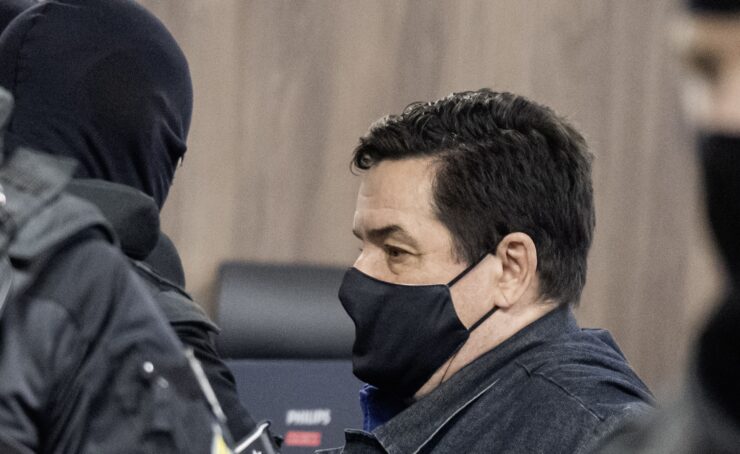 Na snímke obžalovaný Marian K. počas príchodu na súd