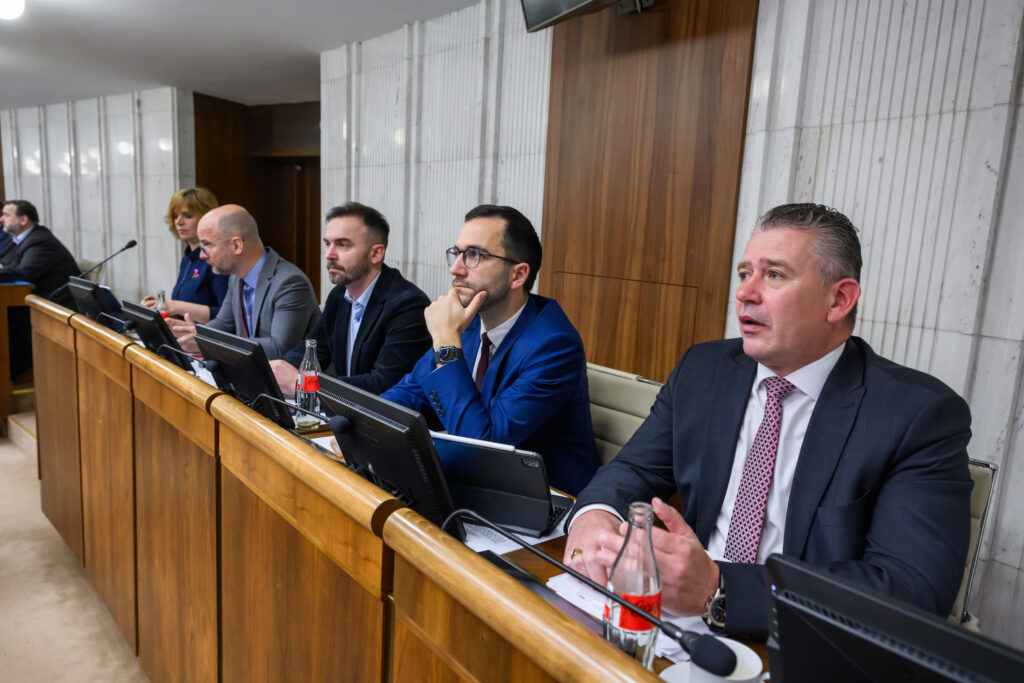 Matovičov Jakab: V najbliž&scaron;&iacute;ch mesiacoch n&aacute;s čak&aacute; koaličn&eacute; peklo | Dom&aacute;ca politika