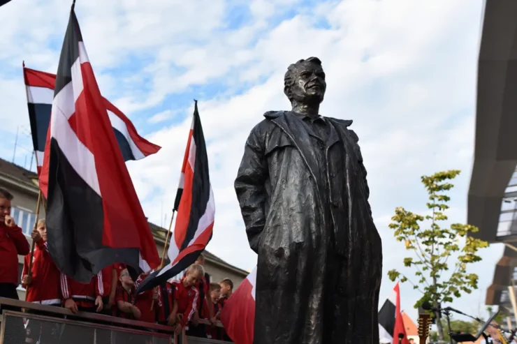 Socha Antona Malatinského, zdroj: TASR