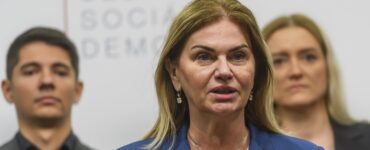 Na snímke europoslanci, zľava Erik Kaliňák, Monika Beňová a Judita Laššáková