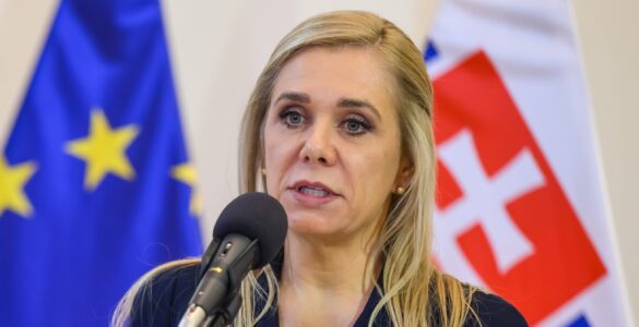 podpredsedníčka vlády a ministerka hospodárstva SR Denisa Saková (Hlas-SD)