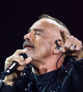 Na snímke taliansky spevák Eros Ramazzotti