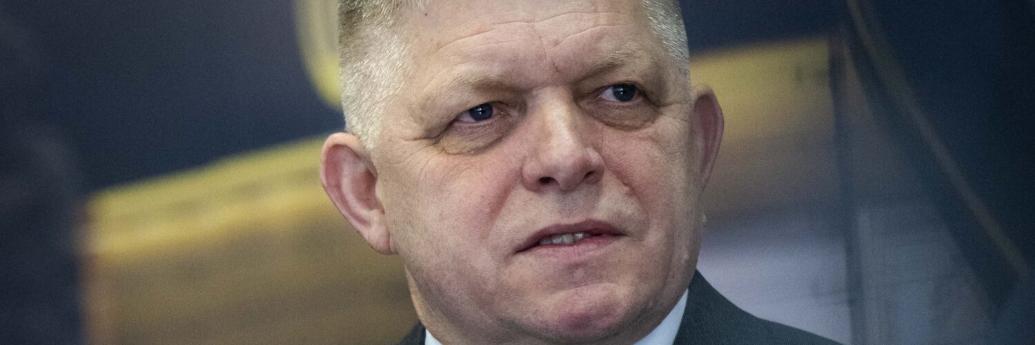 Premiér Robert Fico na návšteve v spoločnosti Slovnaft