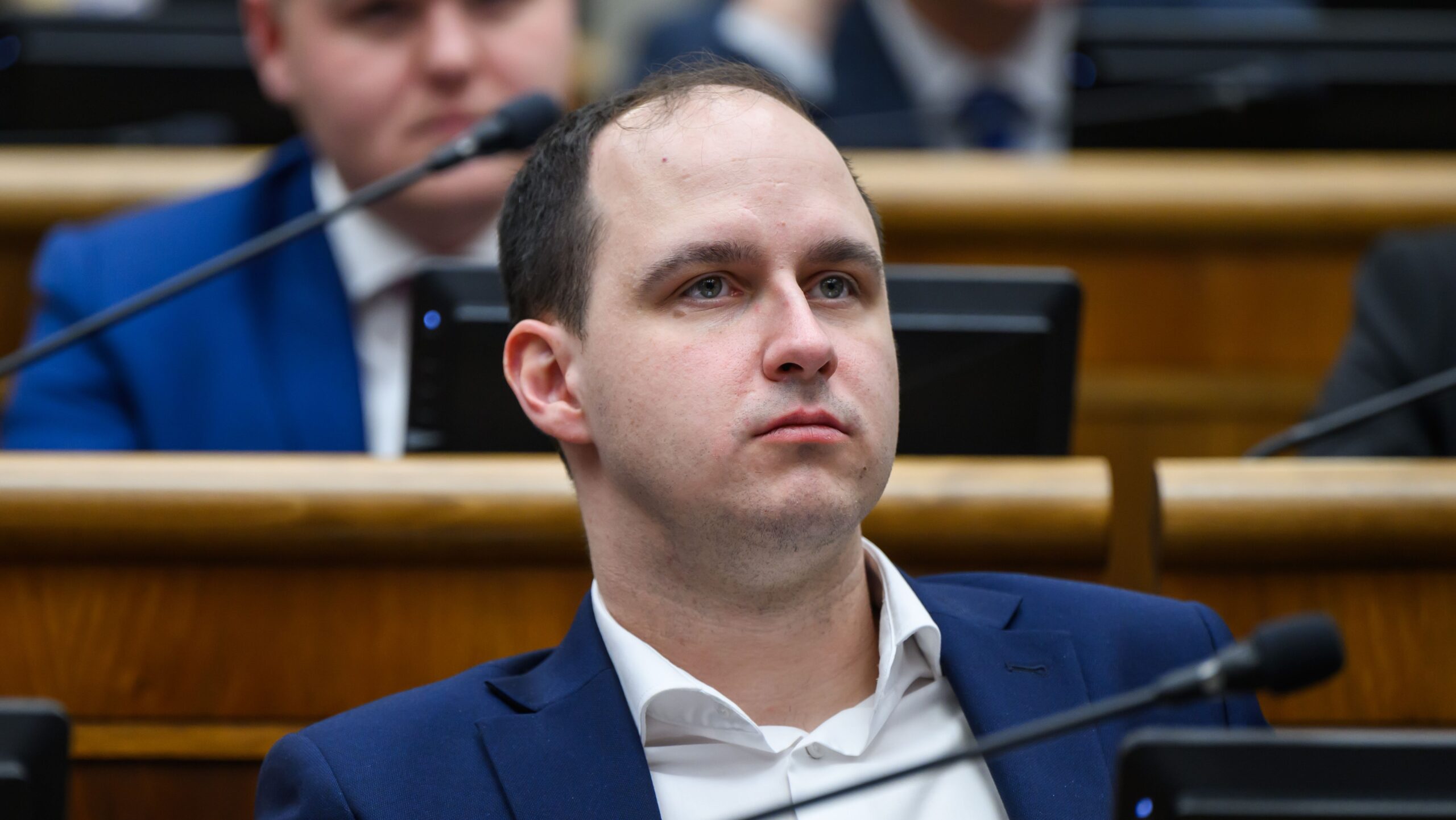 Novela z&aacute;kona vyvol&aacute;va politick&yacute; spor: SNS hovor&iacute; o rizik&aacute;ch pre tis&iacute;ce živnostn&iacute;kov | Dom&aacute;ca politika
