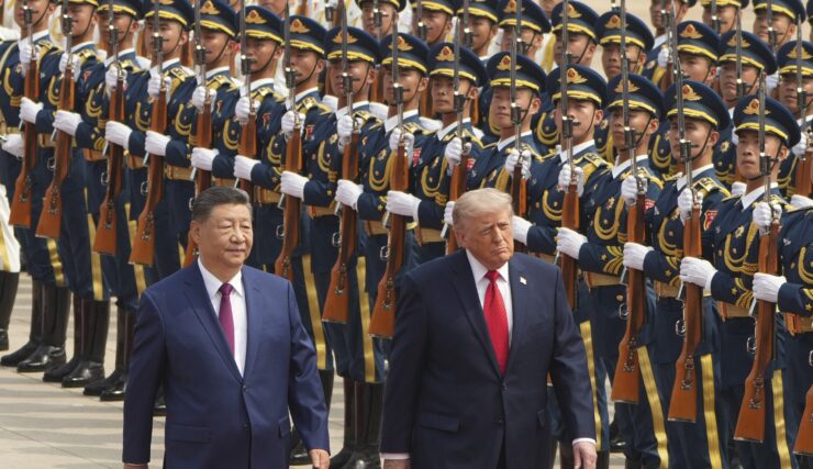 Americký prezident Donald Trump (vpravo) a čínsky prezident Si Ťin-pching