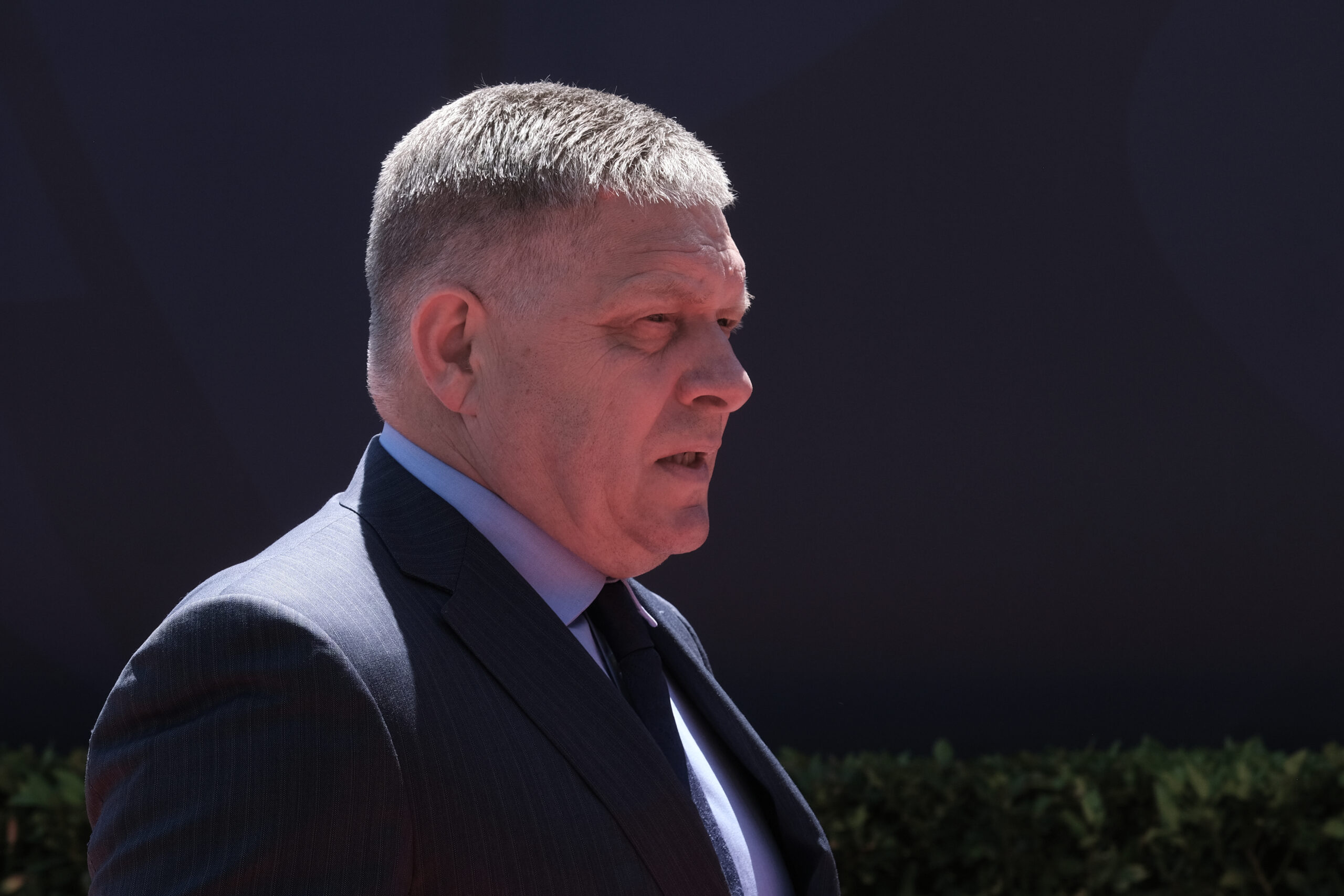 Premi&eacute;r odcestoval do Normandie, pripomenie si obete druhej svetovej vojny | Dom&aacute;ca politika