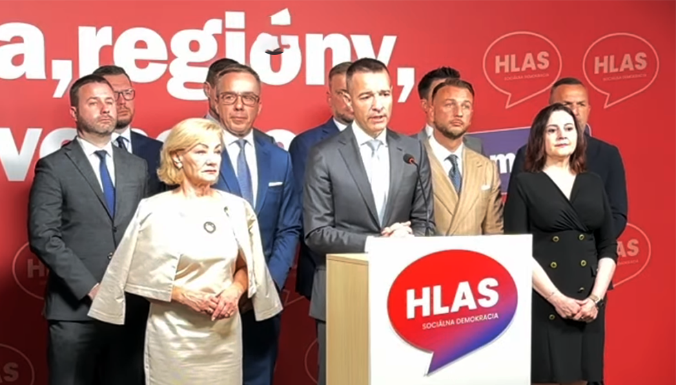 Hlas op&auml;tovne predlož&iacute; n&aacute;vrh k referendu o predčasn&yacute;ch voľb&aacute;ch | Dom&aacute;ca politika