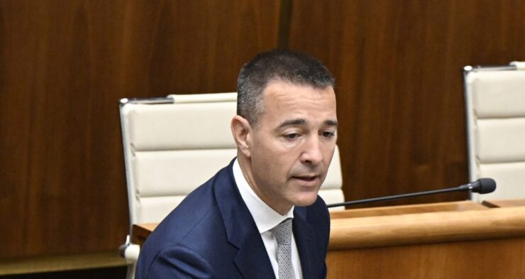 Na snímke minister školstva SR Tomáš Drucker (Hlas-SD)